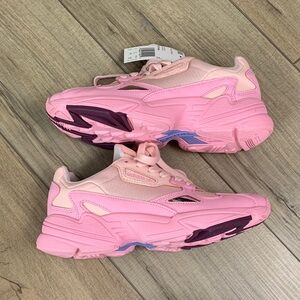 *New* Pink Falcon W Sneakers